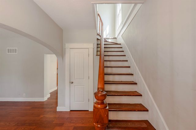 706 W Ash Street, Salina, KS 67401