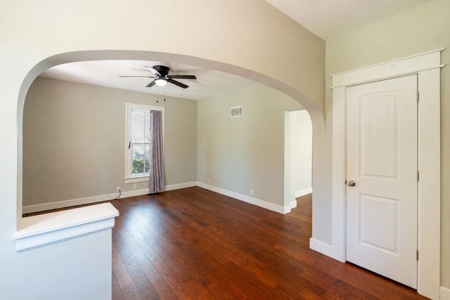 706 W Ash Street, Salina, KS 67401