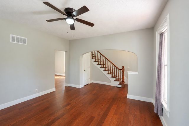706 W Ash Street, Salina, KS 67401