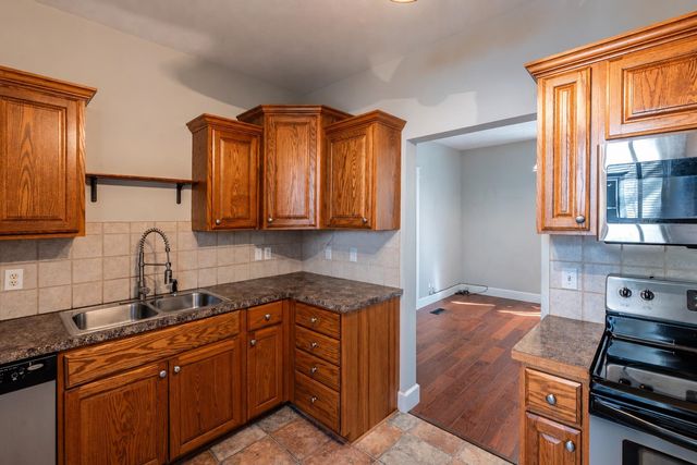 706 W Ash Street, Salina, KS 67401