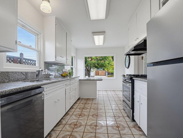 212 Dellview Avenue, Santa Cruz, CA 95062