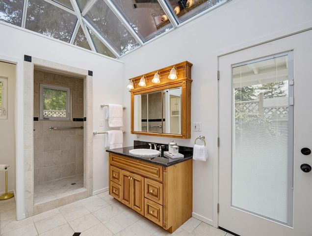 212 Dellview Avenue, Santa Cruz, CA 95062