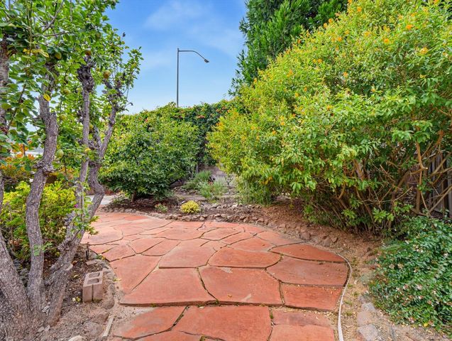 212 Dellview Avenue, Santa Cruz, CA 95062