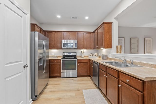 1086 Bennington Drive, Charleston, SC 29492