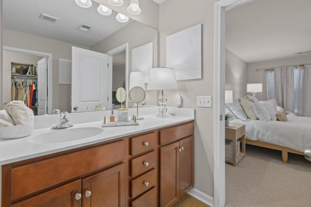 1086 Bennington Drive, Charleston, SC 29492