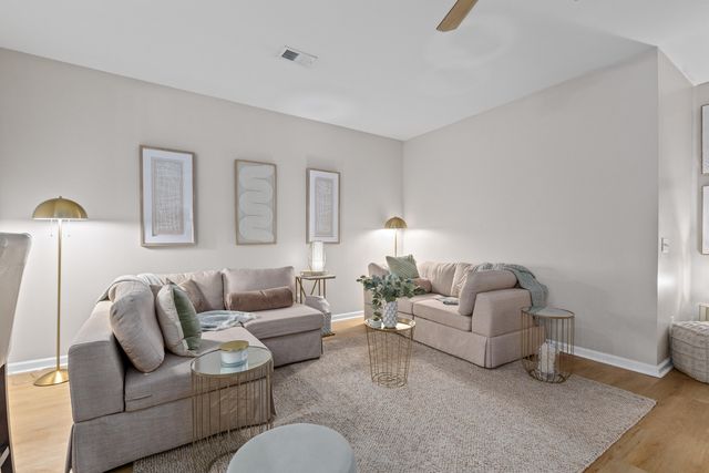 1086 Bennington Drive, Charleston, SC 29492