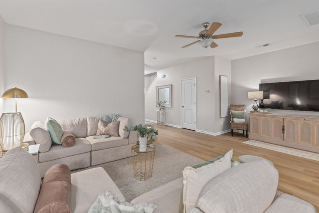 1086 Bennington Drive, Charleston, SC 29492