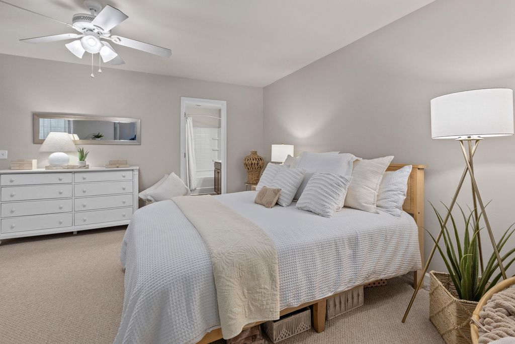 Image 22 of property listing at 1086 Bennington Drive, Charleston, SC 29492