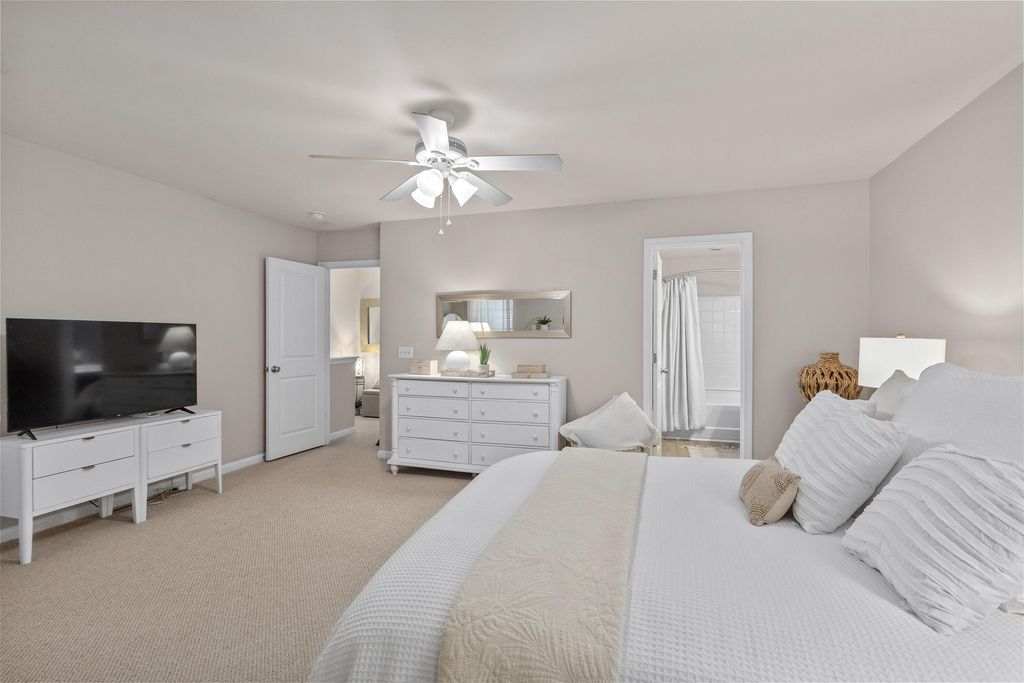 Image 23 of property listing at 1086 Bennington Drive, Charleston, SC 29492