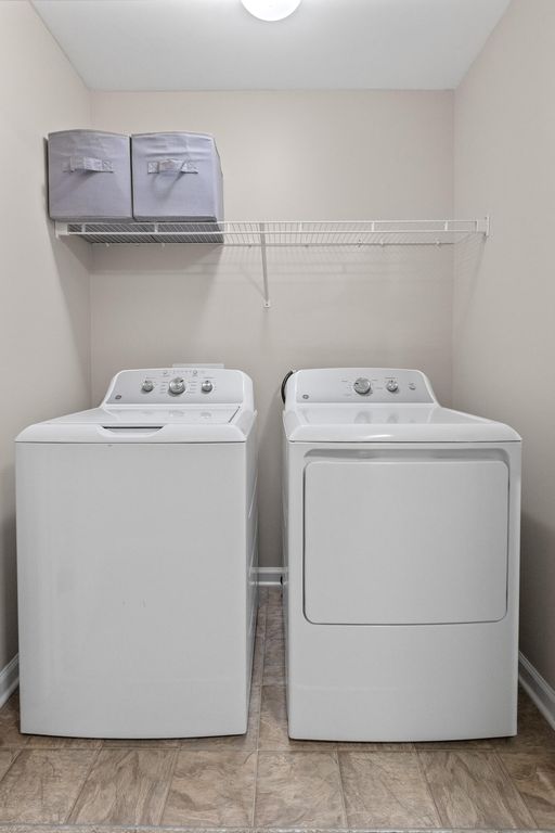 Image 34 of property listing at 1086 Bennington Drive, Charleston, SC 29492