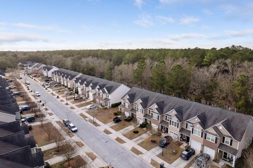 Image 42 of property listing at 1086 Bennington Drive, Charleston, SC 29492