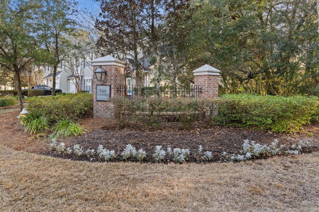 Image 46 of property listing at 1086 Bennington Drive, Charleston, SC 29492