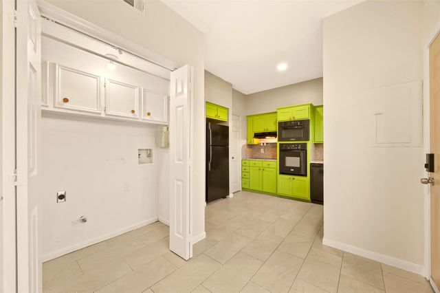 10715 Sandpiper Drive, Houston, TX 77096