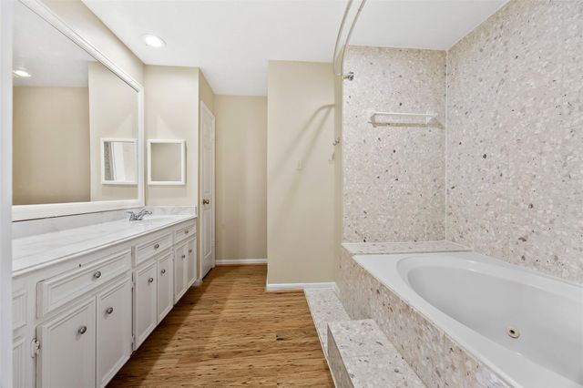 10715 Sandpiper Drive, Houston, TX 77096