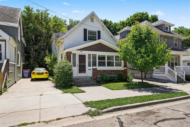 1030 Logan Street, Grand Rapids, MI 49506