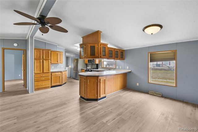 9072 Greentree Drive, Newport, MI 48166