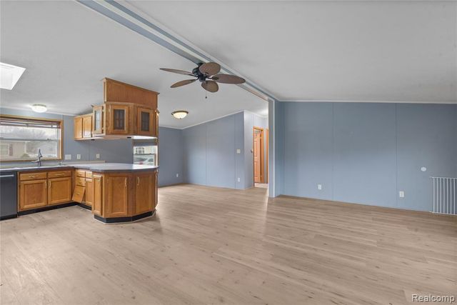 9072 Greentree Drive, Newport, MI 48166