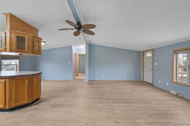 9072 Greentree Drive, Newport, MI 48166