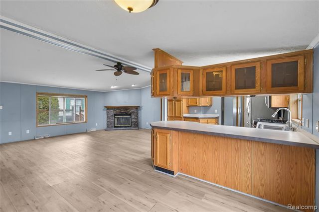 9072 Greentree Drive, Newport, MI 48166