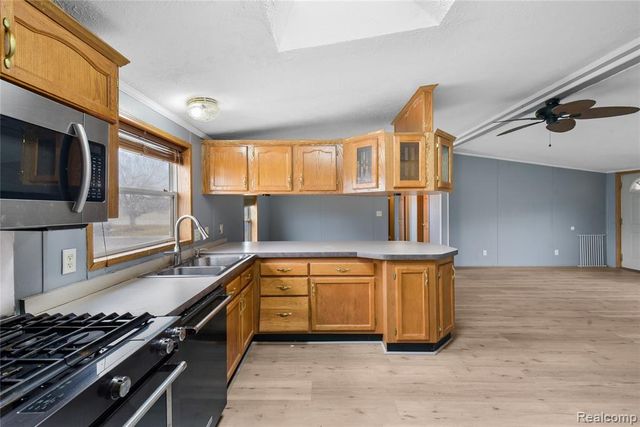 9072 Greentree Drive, Newport, MI 48166