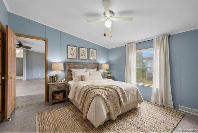 9072 Greentree Drive, Newport, MI 48166