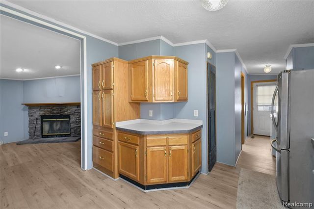 9072 Greentree Drive, Newport, MI 48166