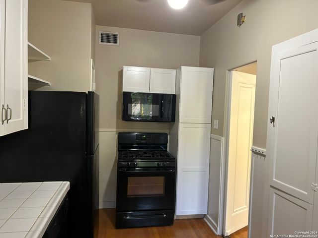 224 E Rosewood Ave Apt 1, San Antonio, TX 78212