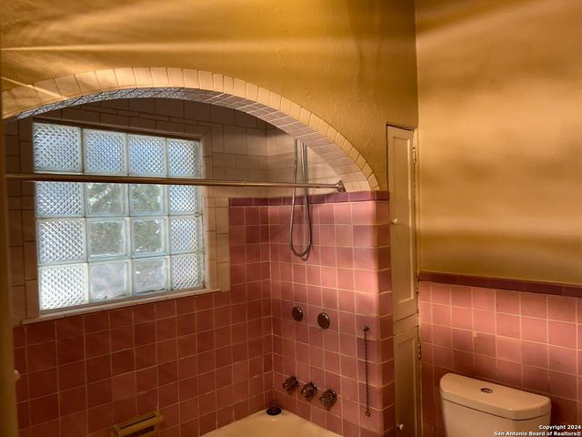 224 E Rosewood Ave Apt 1, San Antonio, TX 78212