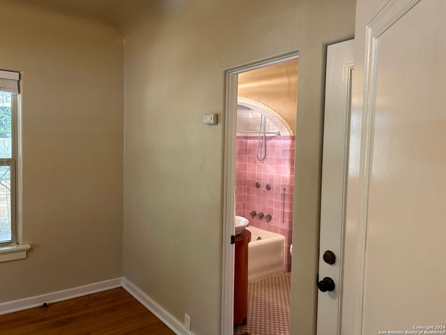 224 E Rosewood Ave Apt 1, San Antonio, TX 78212