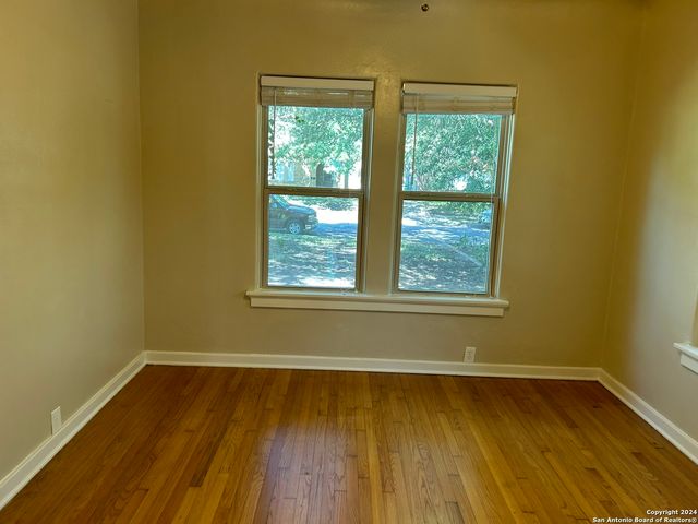 224 E Rosewood Ave Apt 1, San Antonio, TX 78212