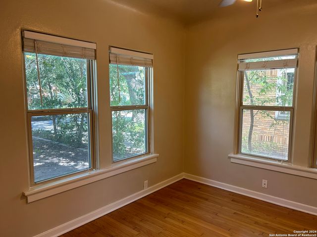 224 E Rosewood Ave Apt 1, San Antonio, TX 78212