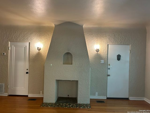 224 E Rosewood Ave Apt 1, San Antonio, TX 78212