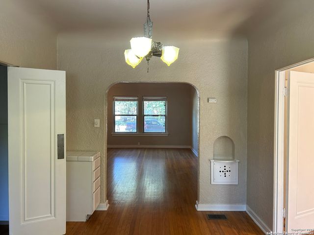 224 E Rosewood Ave Apt 1, San Antonio, TX 78212