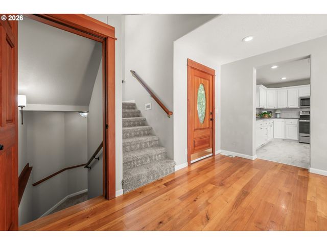 2262 TODD St, Eugene, OR 97405