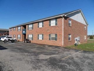 3885 Northeast Dr Apt B, Clarksville, TN 37040