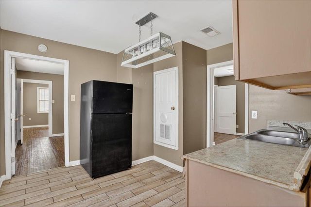 910 ANNIE ST, Memphis, TN 38107