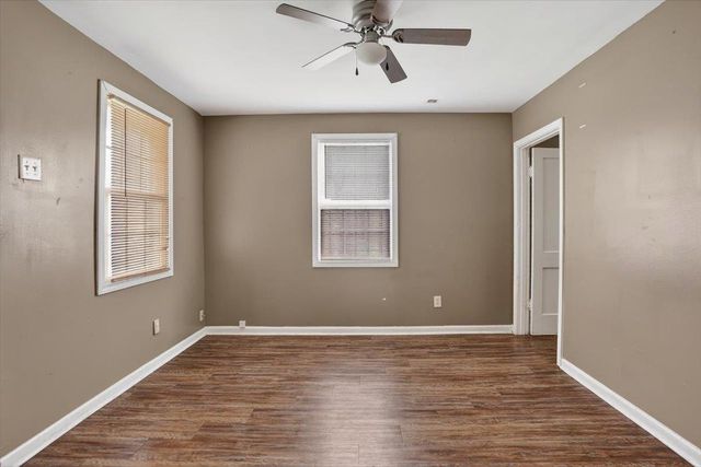 910 ANNIE ST, Memphis, TN 38107