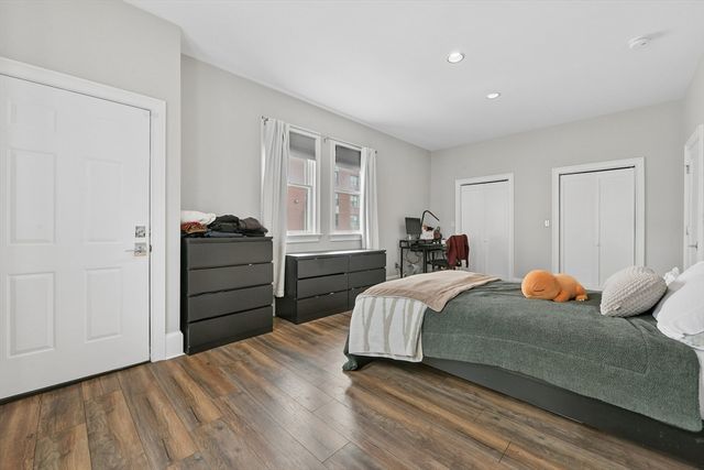467 E 8th 1A, Boston, MA 02127