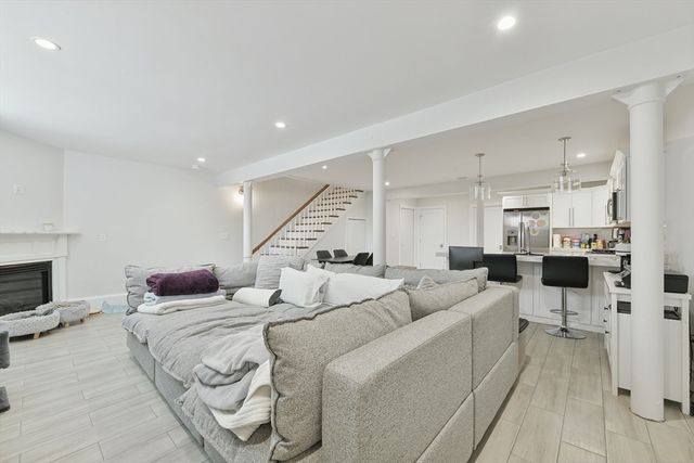 467 E 8th 1A, Boston, MA 02127