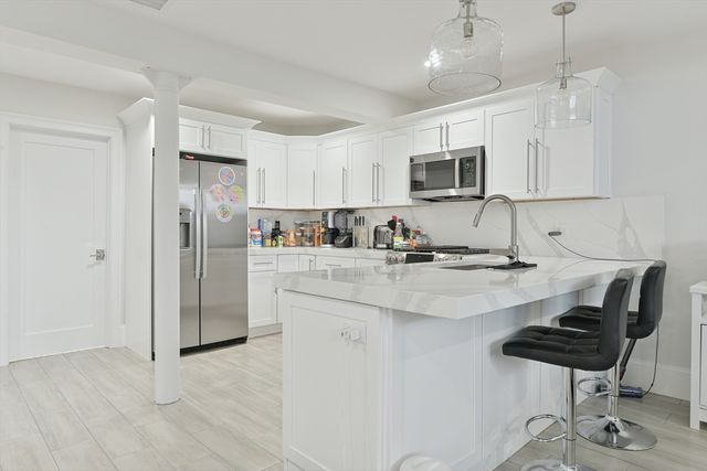 467 E 8th 1A, Boston, MA 02127