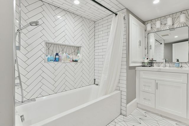 467 E 8th 1A, Boston, MA 02127