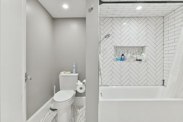 467 E 8th 1A, Boston, MA 02127