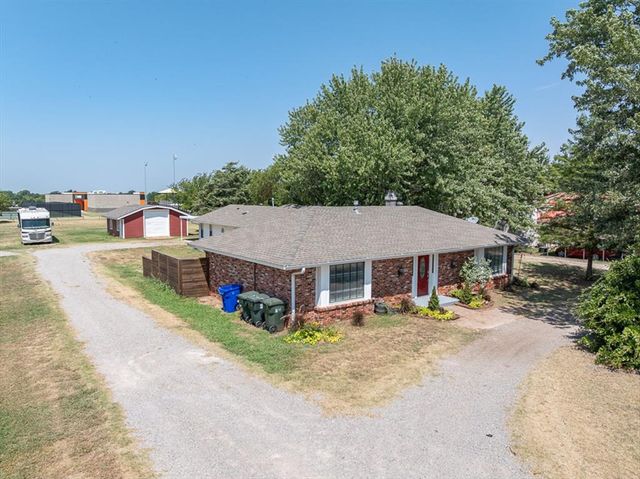 410 SE 24th Avenue, Norman, OK 73071