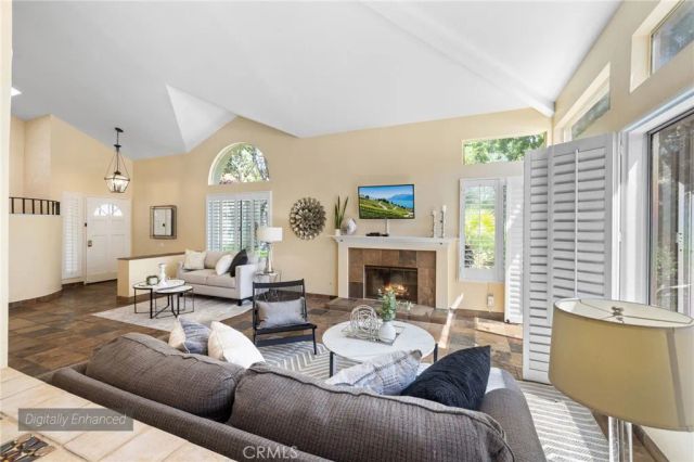15 Calle Francesca, Rancho Santa Margarita, CA 92688