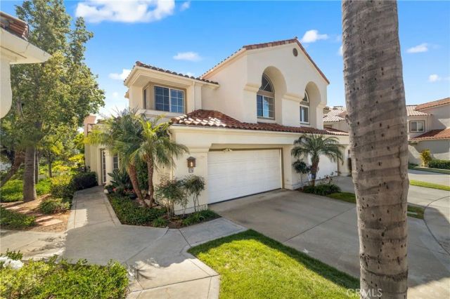 15 Calle Francesca, Rancho Santa Margarita, CA 92688