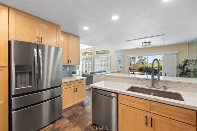 15 Calle Francesca, Rancho Santa Margarita, CA 92688