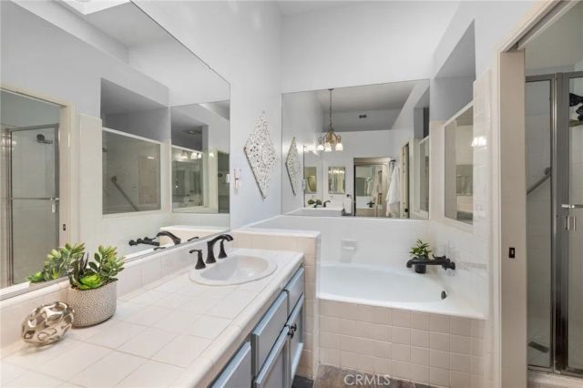 15 Calle Francesca, Rancho Santa Margarita, CA 92688