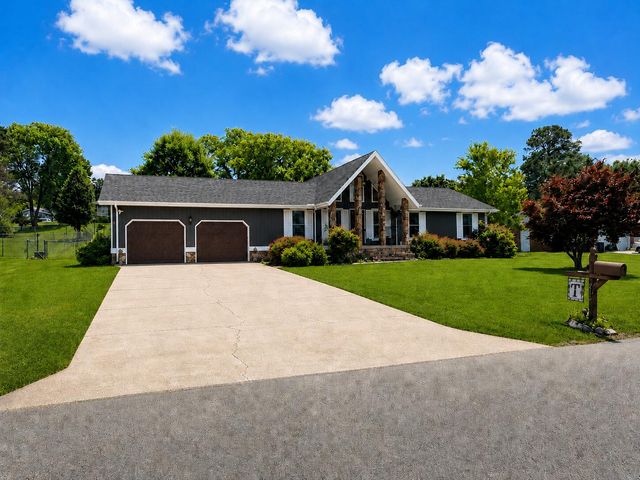 245 Overbrook Drive, Rossville, GA 30741