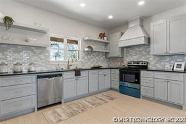 9545 S Cincinnati Street, Sperry, OK 74073