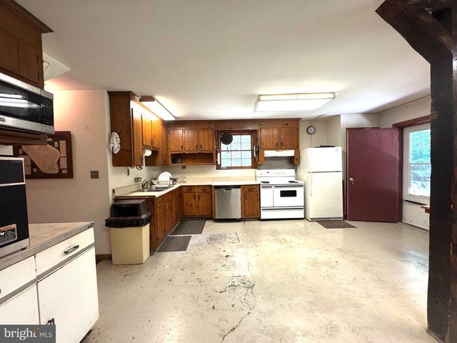 255 KNIGHTS RUN RD, Heathsville, VA 22473